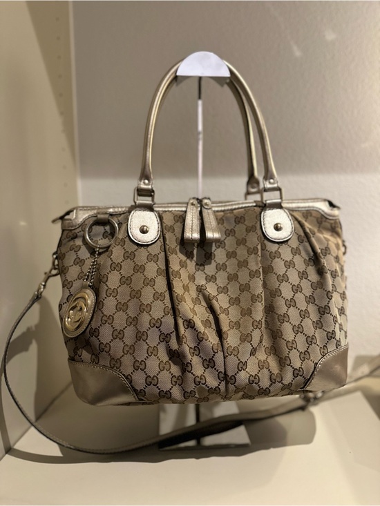 Gucci Handbags - Authentic Vintage Gucci Original Silver GG Canvas Sukey Zip Handbag Large